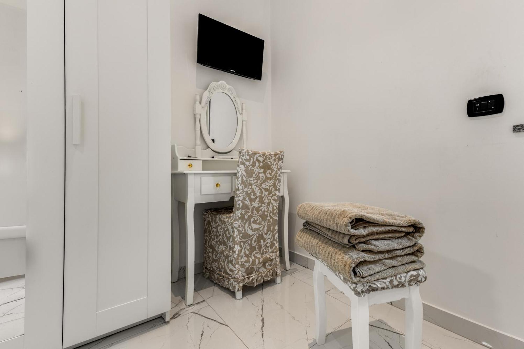 Dolce Rooms Милан Экстерьер фото